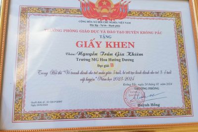 Trường MG Hoa Hướng Dương Tham gia hội thi vẽ đối với trẻ 5 tuổi và tạo hình đối với trẻ 3-4 tuổi. Thành tích đạt được là 2 giải B và 2 giải C